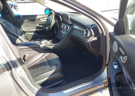 2015 Mercedes-Benz C 300 from USA, damaged, VIN 55SWF4JBXFU075426